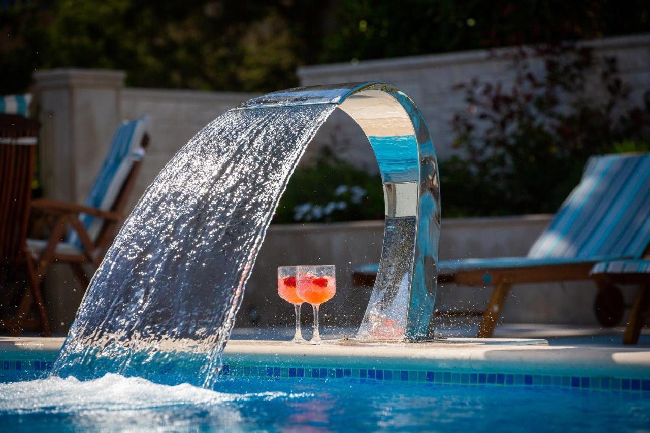 Villa Aqua - Adults Only โบล ภายนอก รูปภาพ