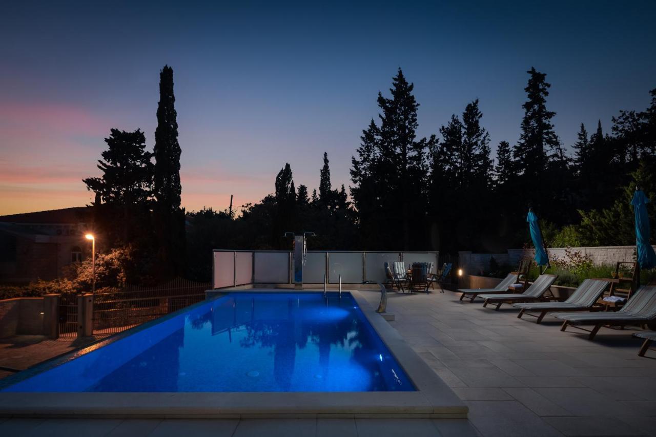 Villa Aqua - Adults Only โบล ภายนอก รูปภาพ